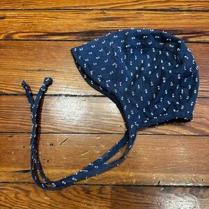 Briar baby bonnet